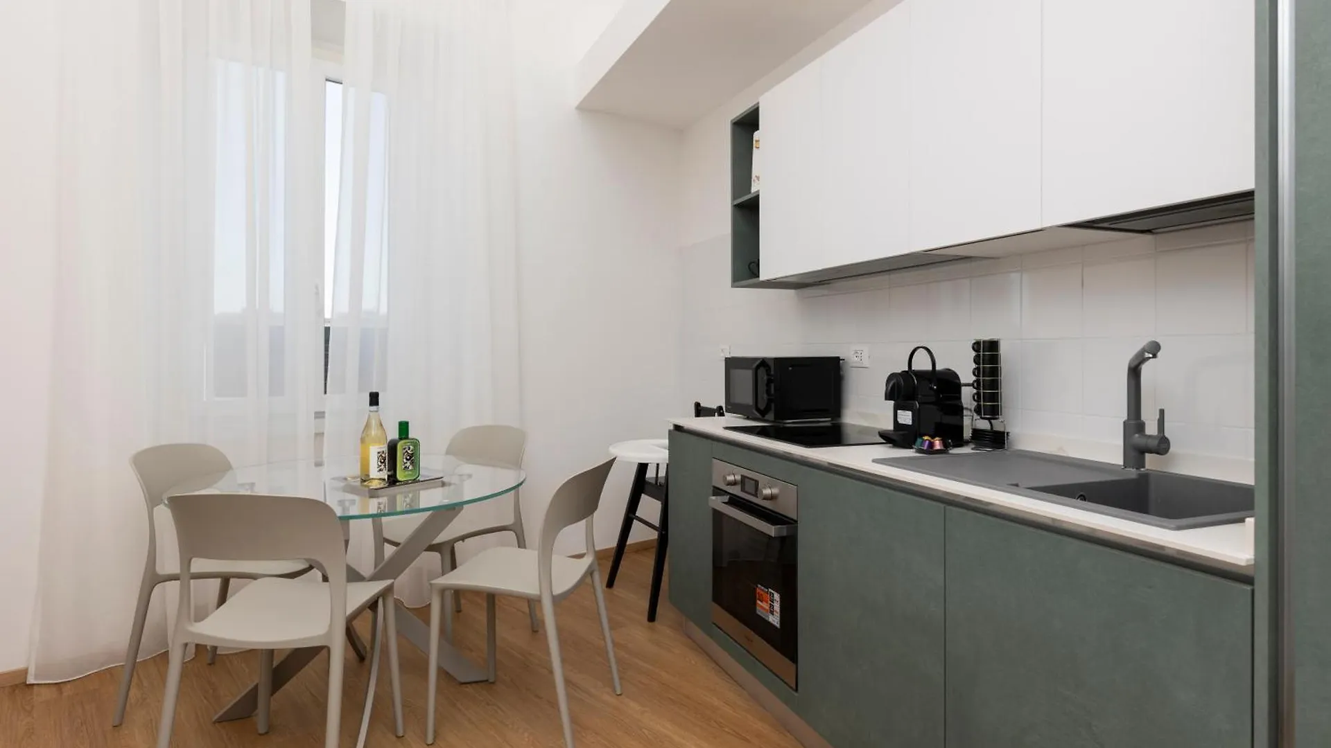 Hotel Amalfi Roma 3*,