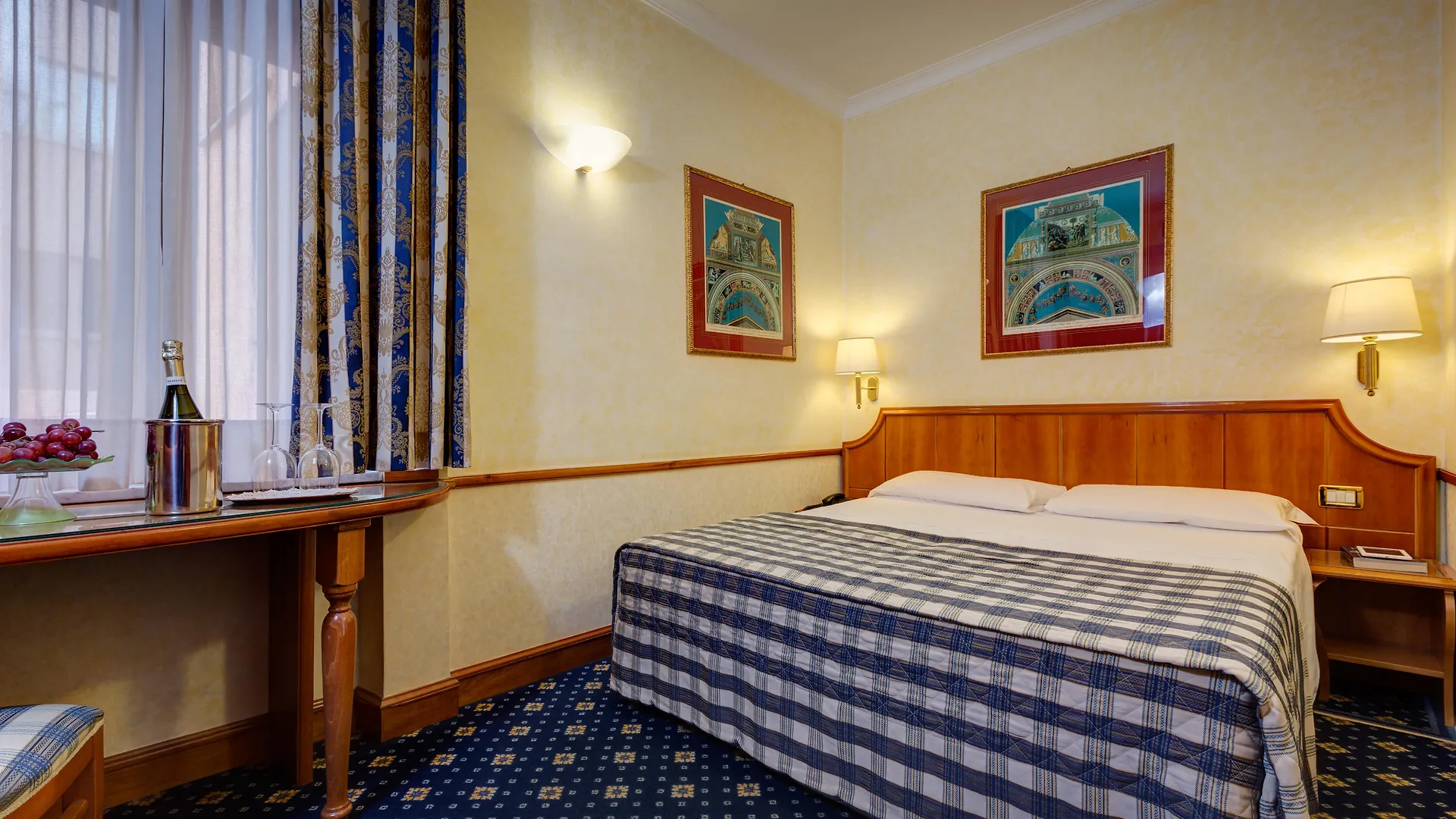 Hotel Amalfi Róma 3*,