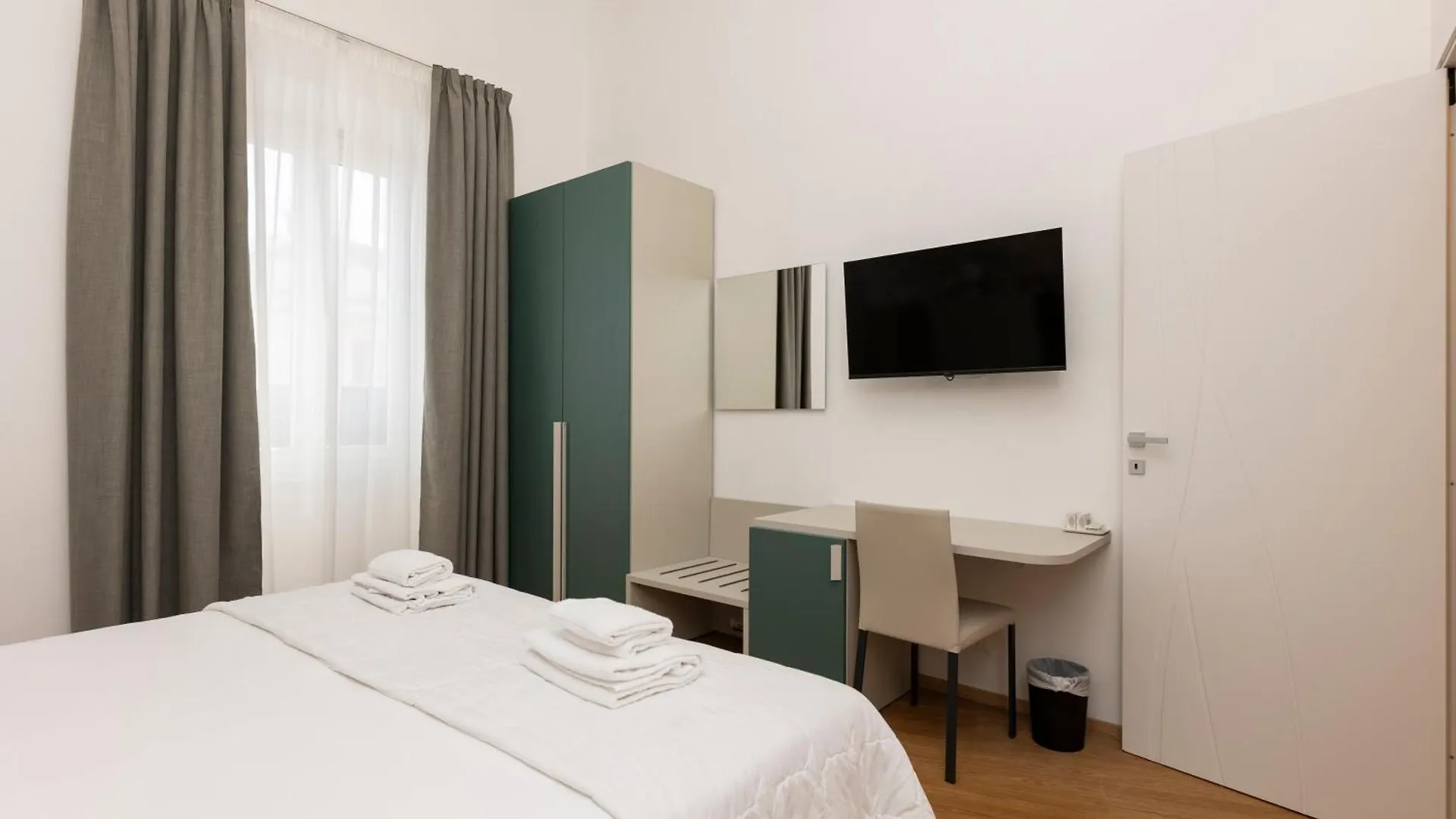 Hotel Amalfi Рим